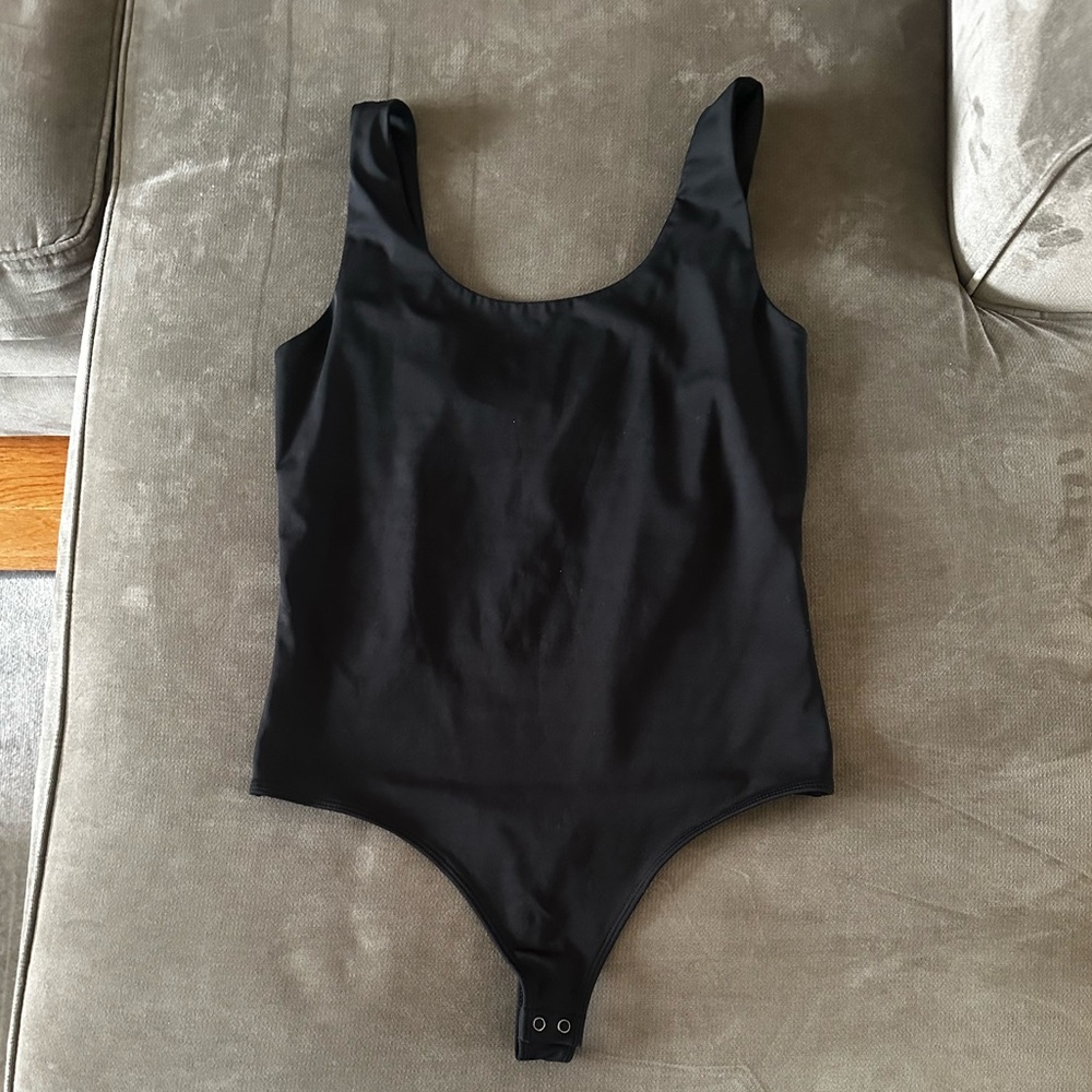 Express Black Scoop Neck Tank Bodysuit L